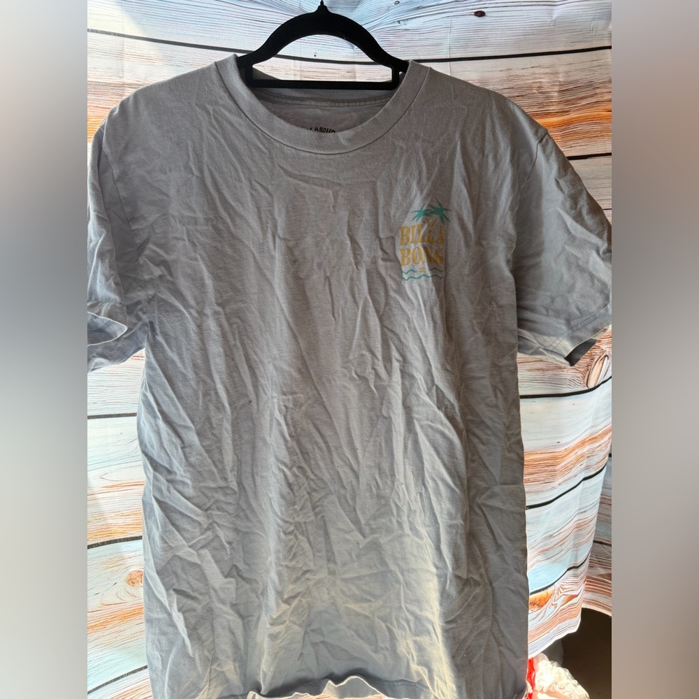 Billabong Light Gray Short Sleeve Tee with Tropical Chest Graphic